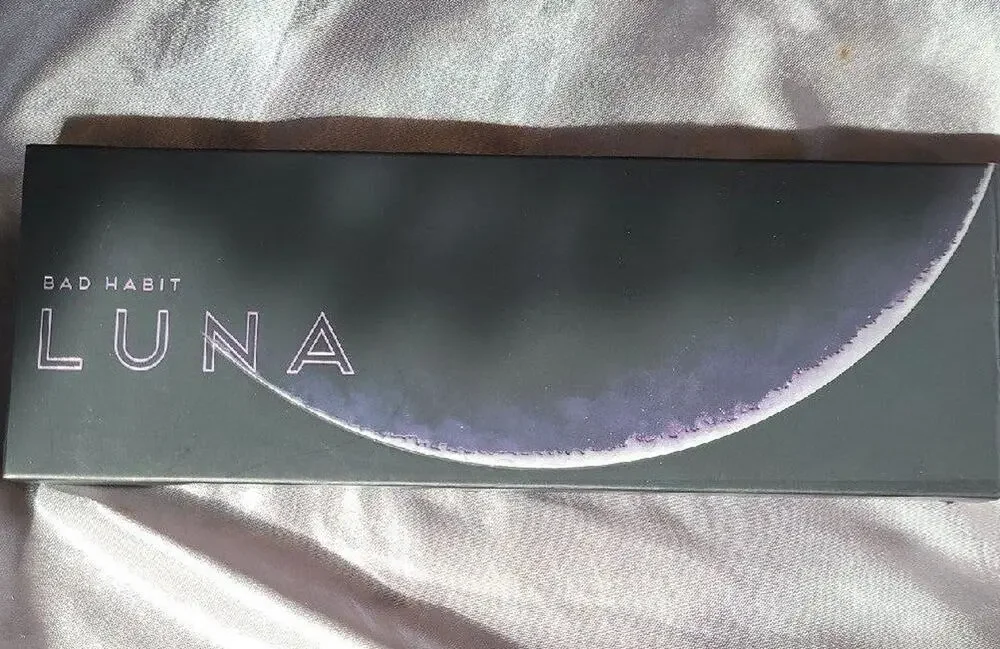 Bad Habit Luna eyeshadow palette